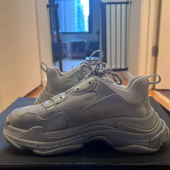 Balenciaga | Shoes | Size 43 Balenciaga Triple S Sneakers